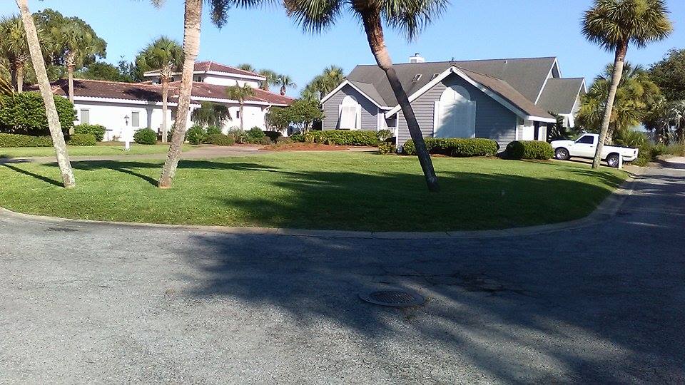 Agorist Lawn and Land Lawn Care Service in Panama City Florida
