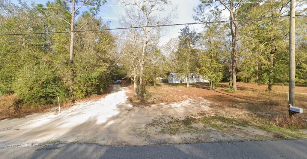 American Pool Maintenance Pool Cleaning Service in Crestview Florida