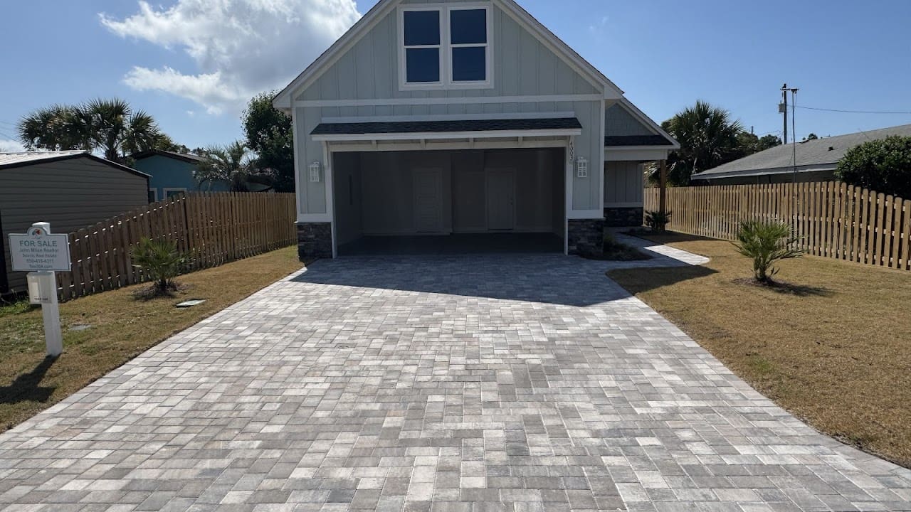 Authentic pavers llc Paving Contractor in Destin Florida