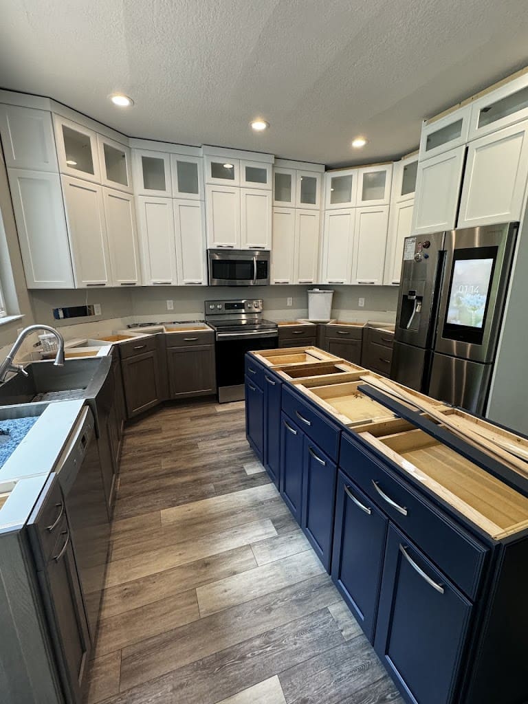 Beeline Cabinets Painting Candle Cabinets Cabinet Maker in Pensacola Florida