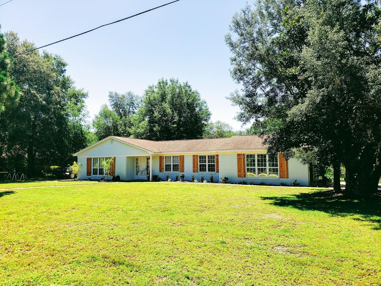 Black Bear Lawn Care LLC Landscaper in Gulf Breeze Florida