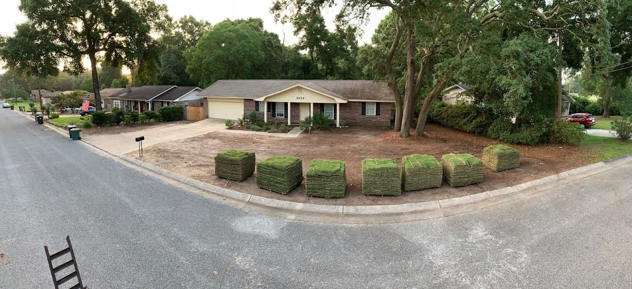 Bryans Lawn Maintenance Inc Landscaper in Pensacola Florida