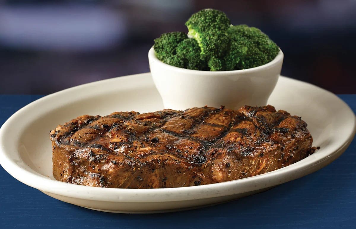 Bubbas 33 Restaurant in Pensacola Florida