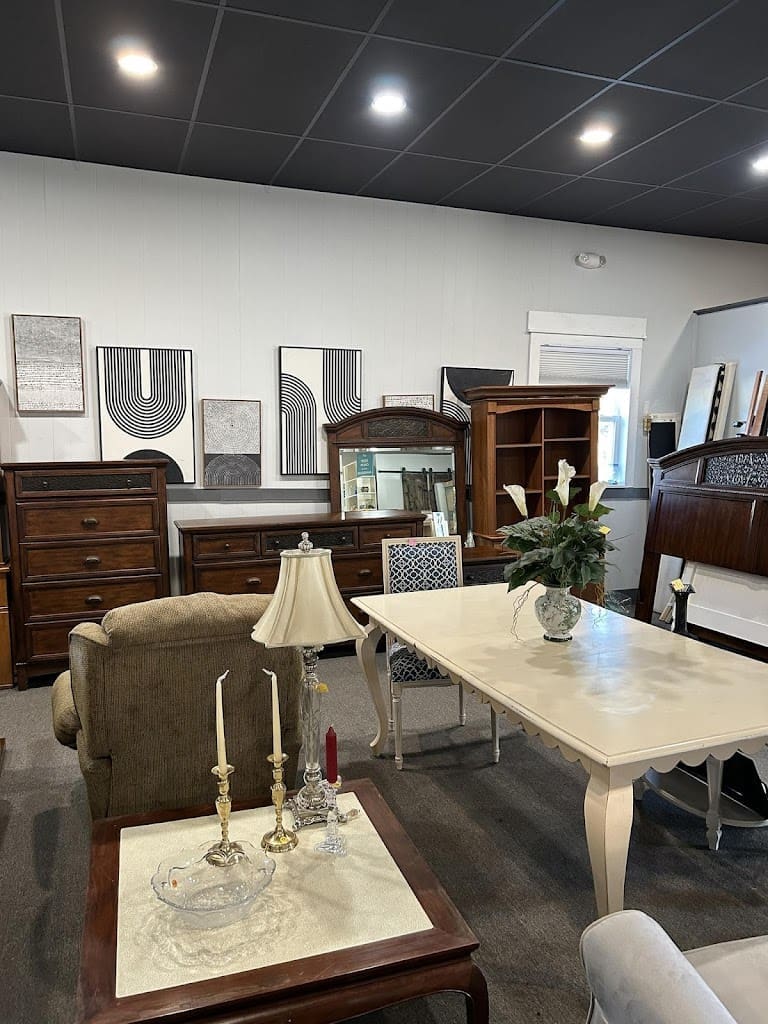 CALM Furniture Decor Resale Store Furniture Store in Niceville Florida