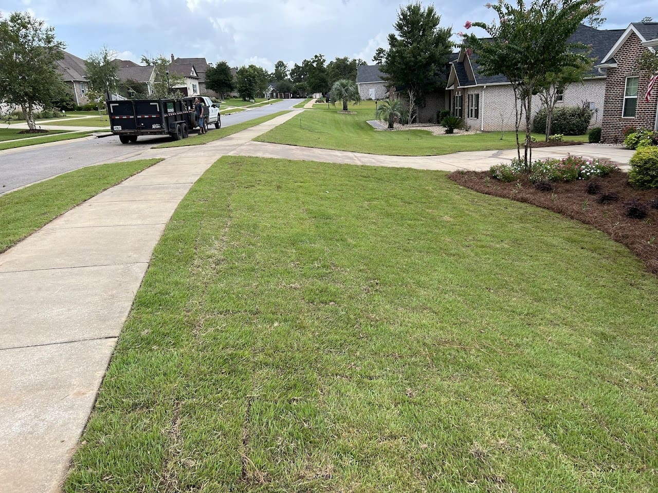 Complete Grounds Maintenance Landscaper in Pensacola Florida