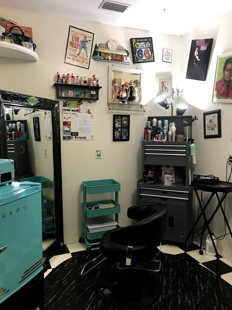 Cool Cats Hair Salon in Crestview Florida