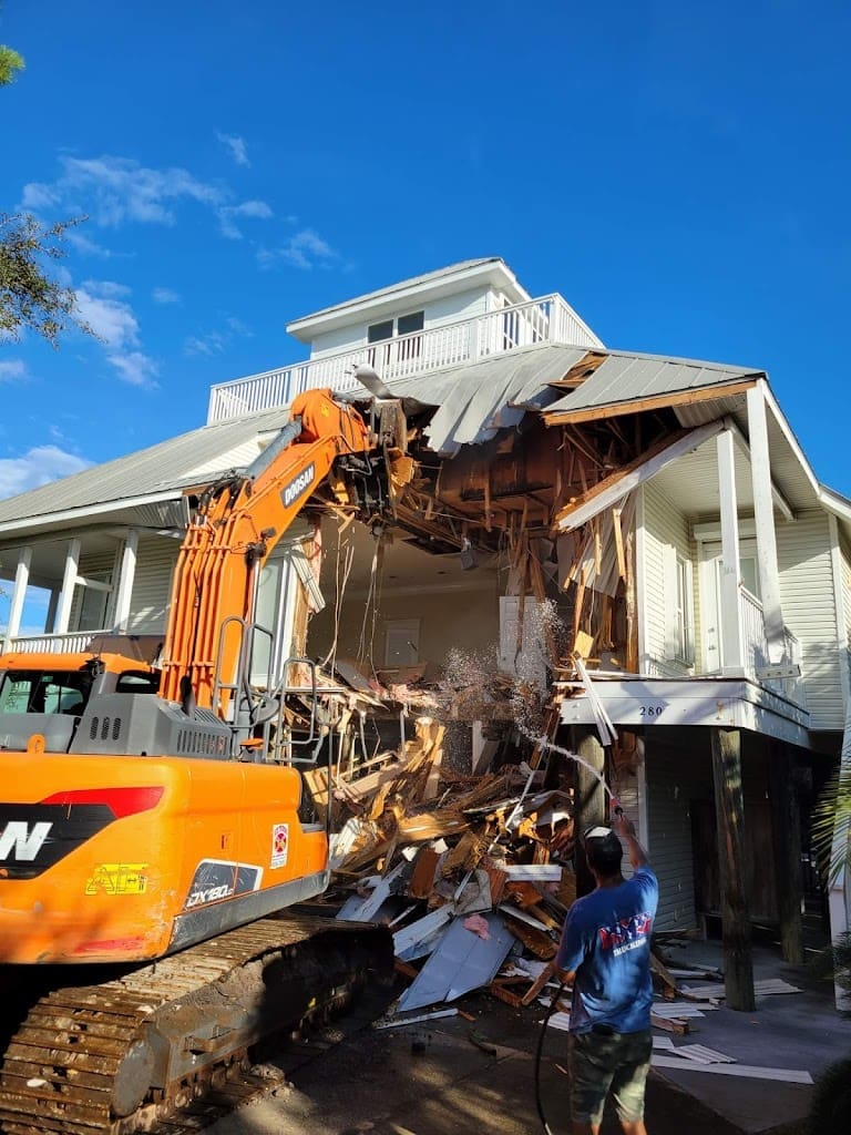 Dixie Trucking Landscaping LLC Demolition Contractor in Freeport Florida