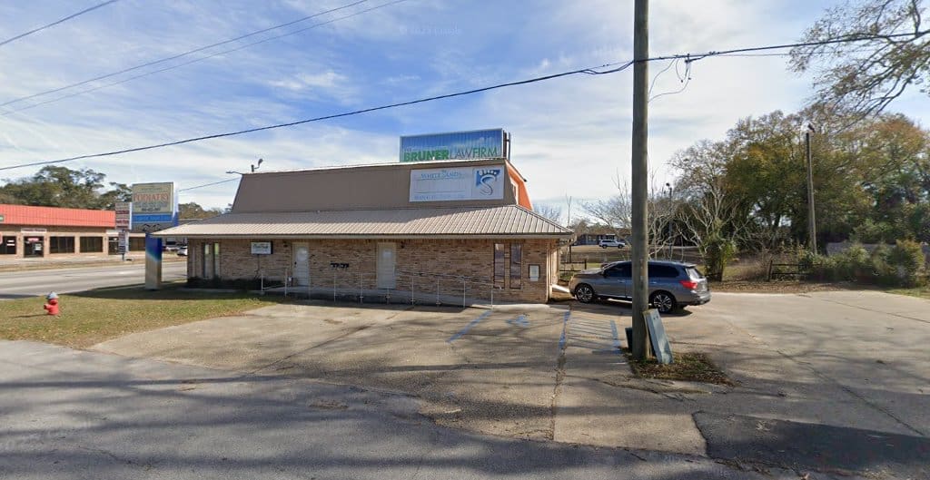 Dr Earl Moore Chiropractor in Crestview Florida