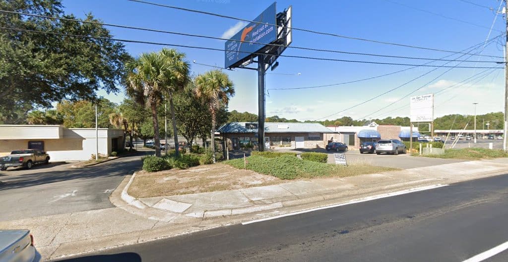 Dr Joe Morris Chiropractor in Defuniak Springs Florida