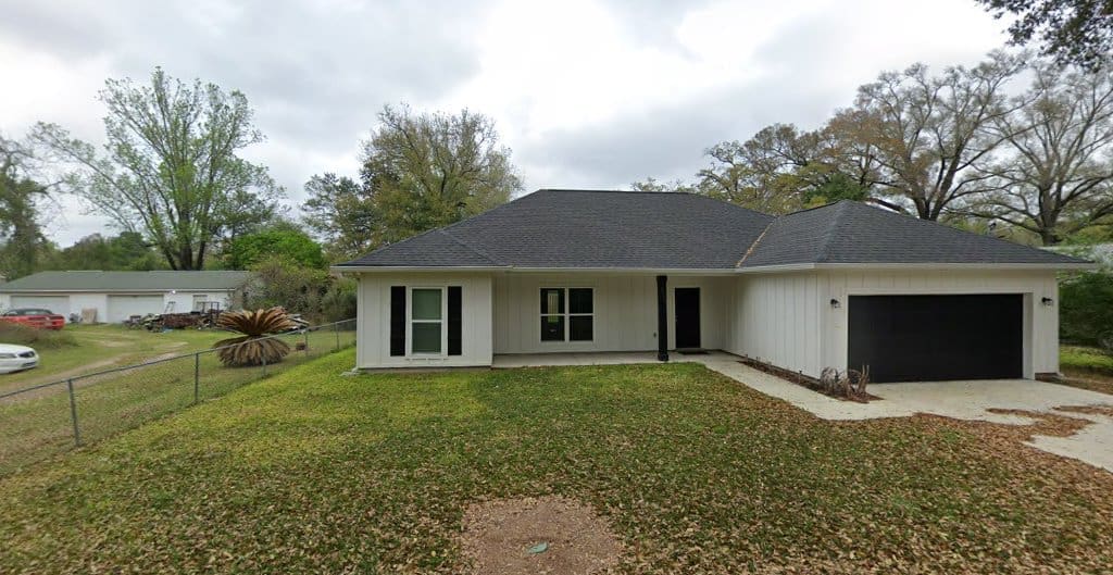 Family Landscaping Landscaper in Pensacola Florida