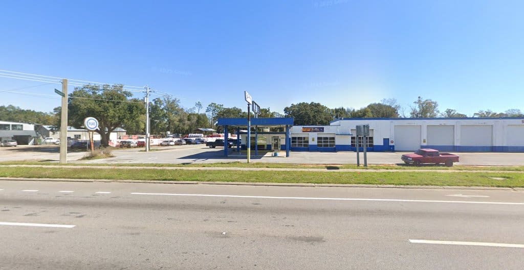 First Choice Maintenance Services Lawn and Landscaping Lawn Care Service in Pensacola Florida