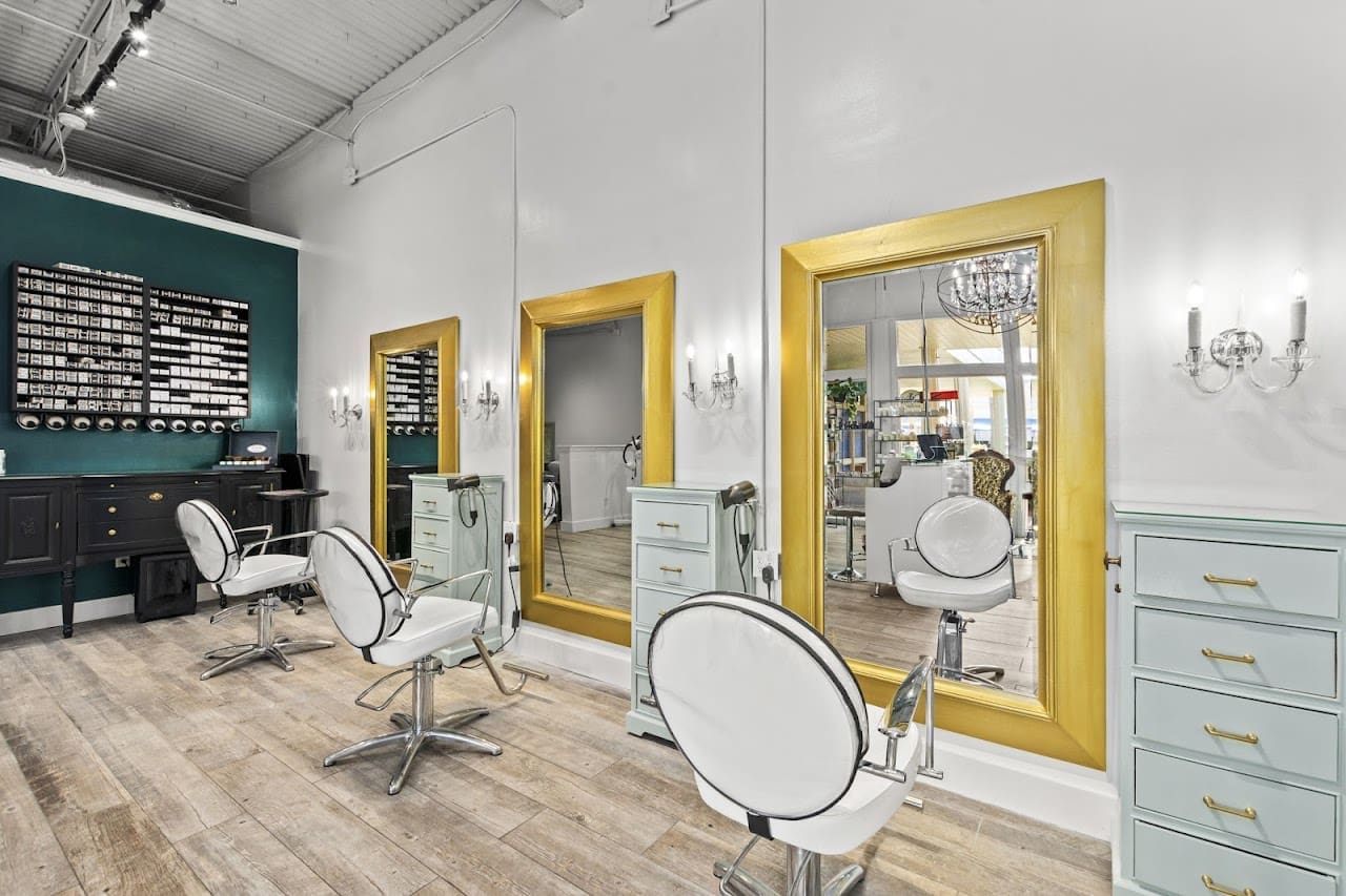 Foil Pin Parlour Hair Salon in Miramar Beach Florida
