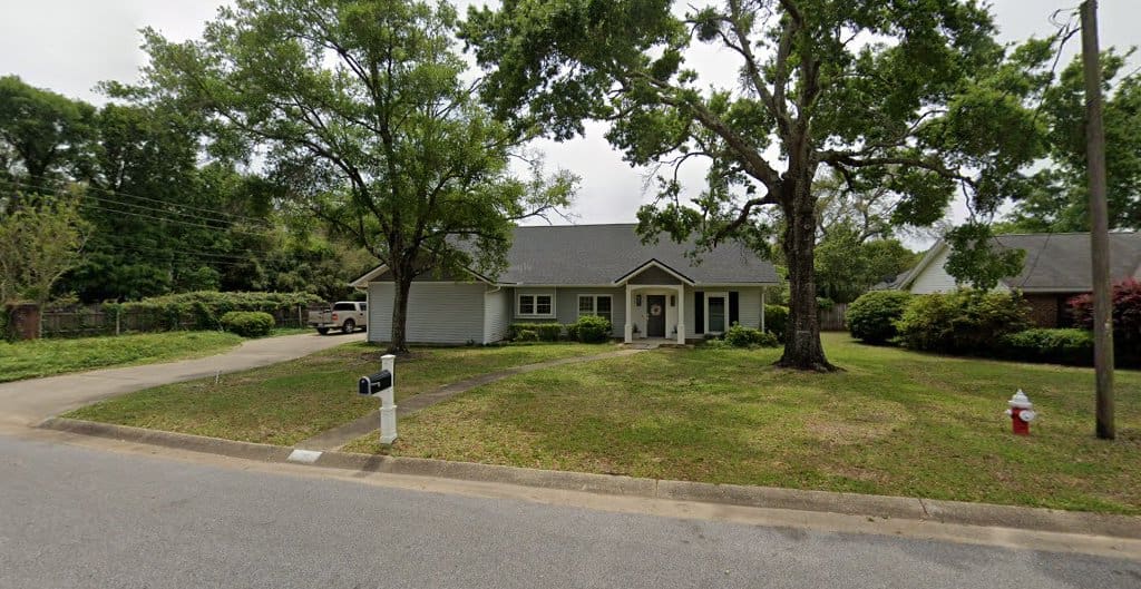 Freedom Lawncare Services Lawn Care Service in Pensacola Florida