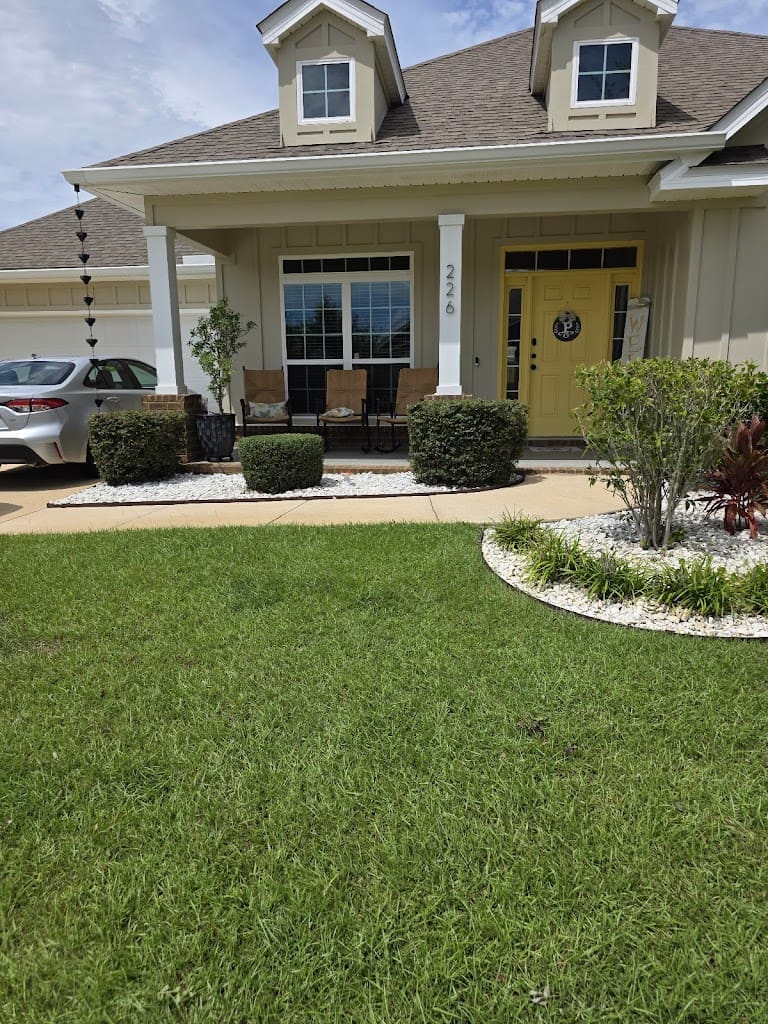 Gce lawn services llc Lawn care service in Freeport Florida