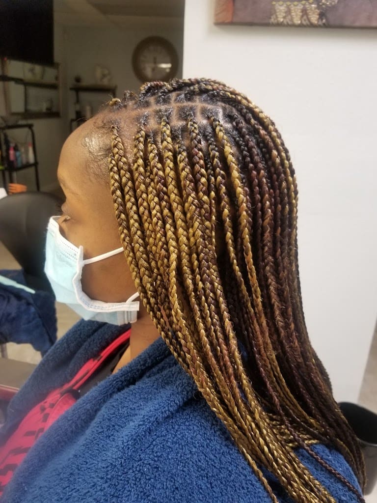 Golden hair braiding Hair Salon in Pensacola Florida