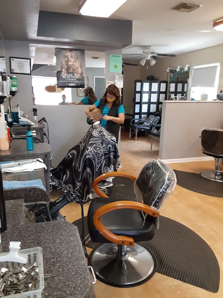 Hair Hut Beauty Salon in Pensacola Florida