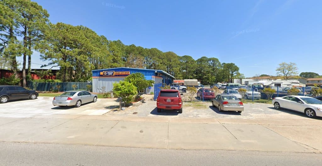 Holmes Towing Recovery Towing Service in Fort Walton Beach Florida