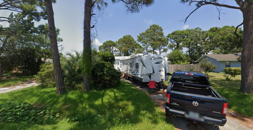 Lizas Pampered Paws Pet Sitter in Panama City Beach Florida