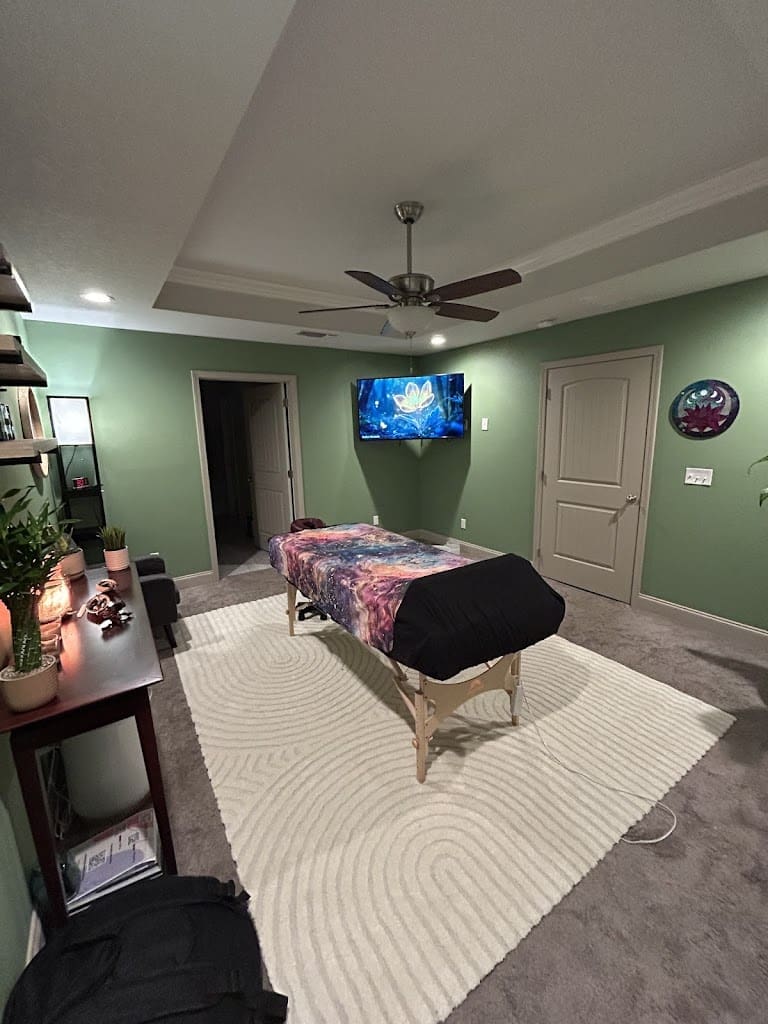 MAKIA MASSAGE by Tahne Malia Massage Therapist in Navarre Florida