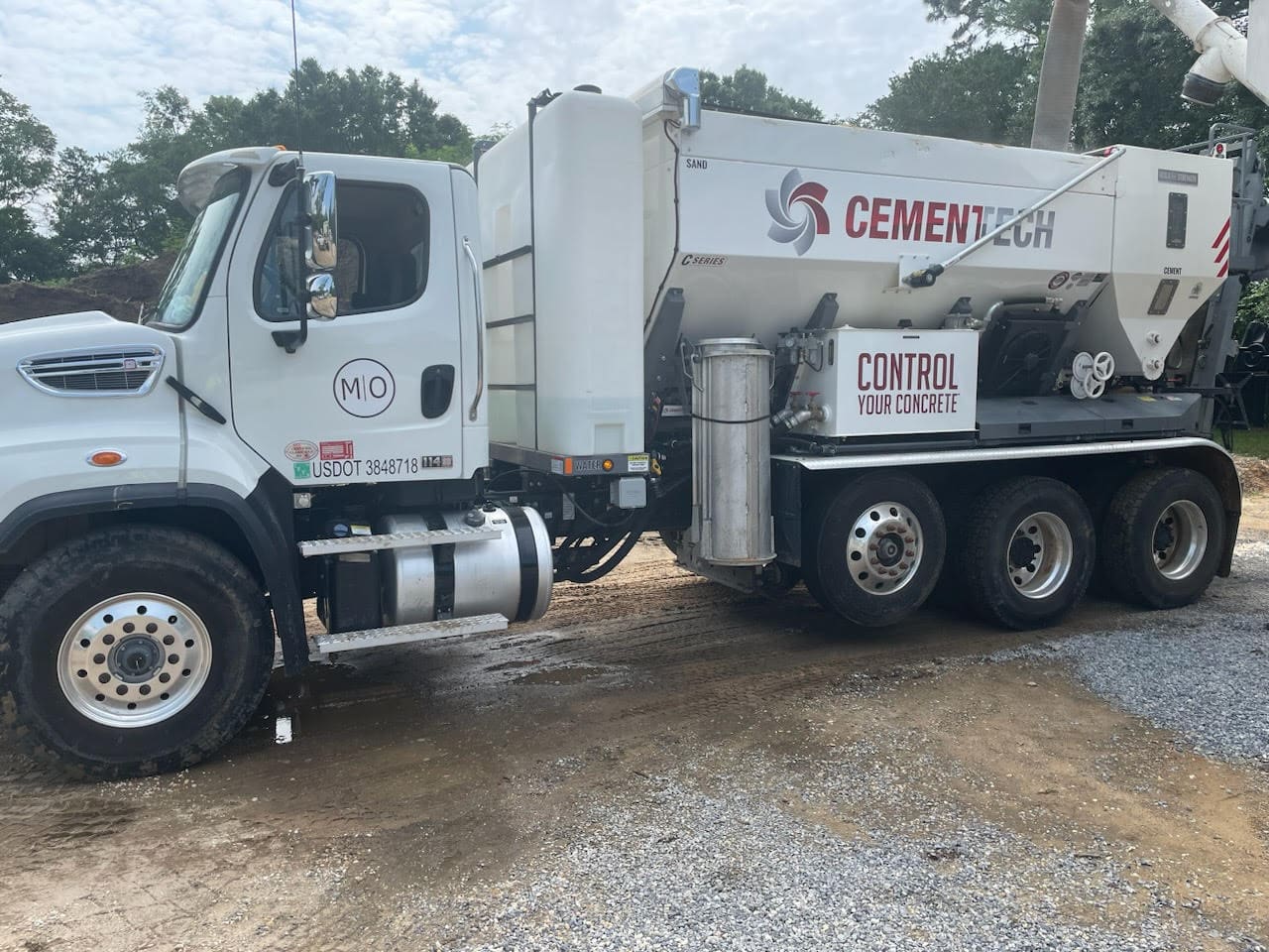 MO Equipment Land Surveyor in Pensacola Florida