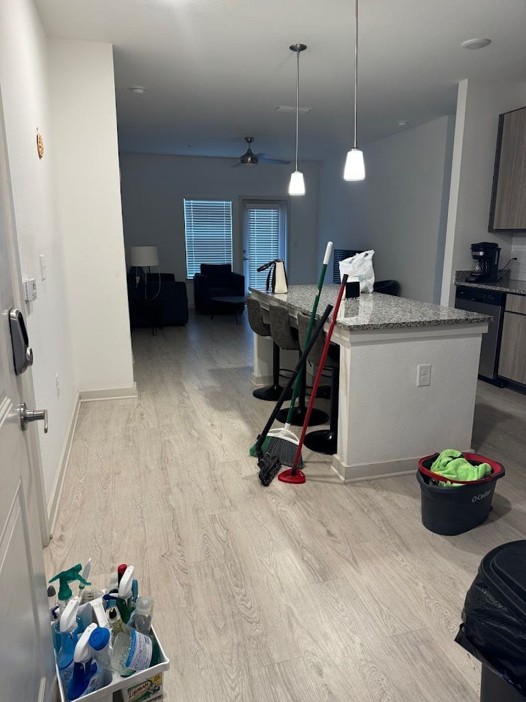 Martinez Cleanup LLC House Cleaning Service in Panama City Florida