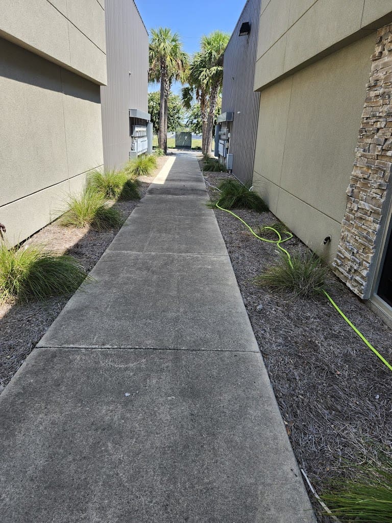 Panhandle Exterior Cleaning Pressure Washing Service in Crestview Florida
