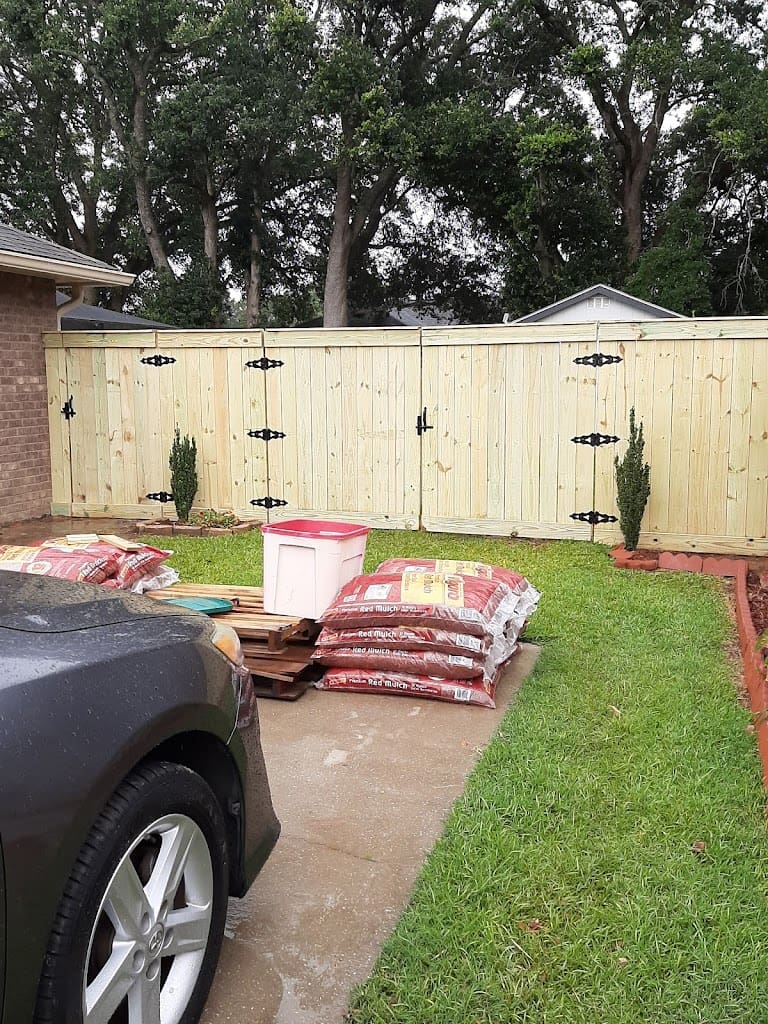 Panhandle fence installation Fence Contractor in Pensacola Florida