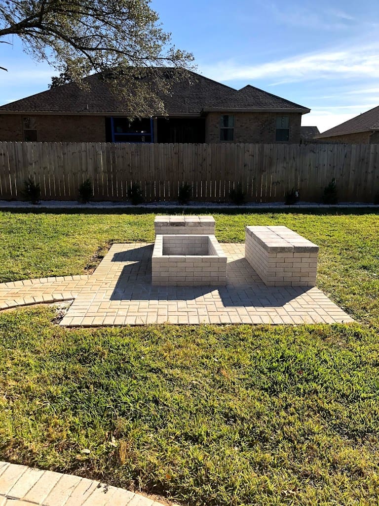 Pavertek1 LLC Landscaper in Pensacola Florida