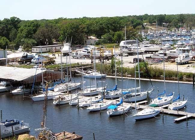 Pelicans Perch Marina Boatyard Marina in Pensacola Florida