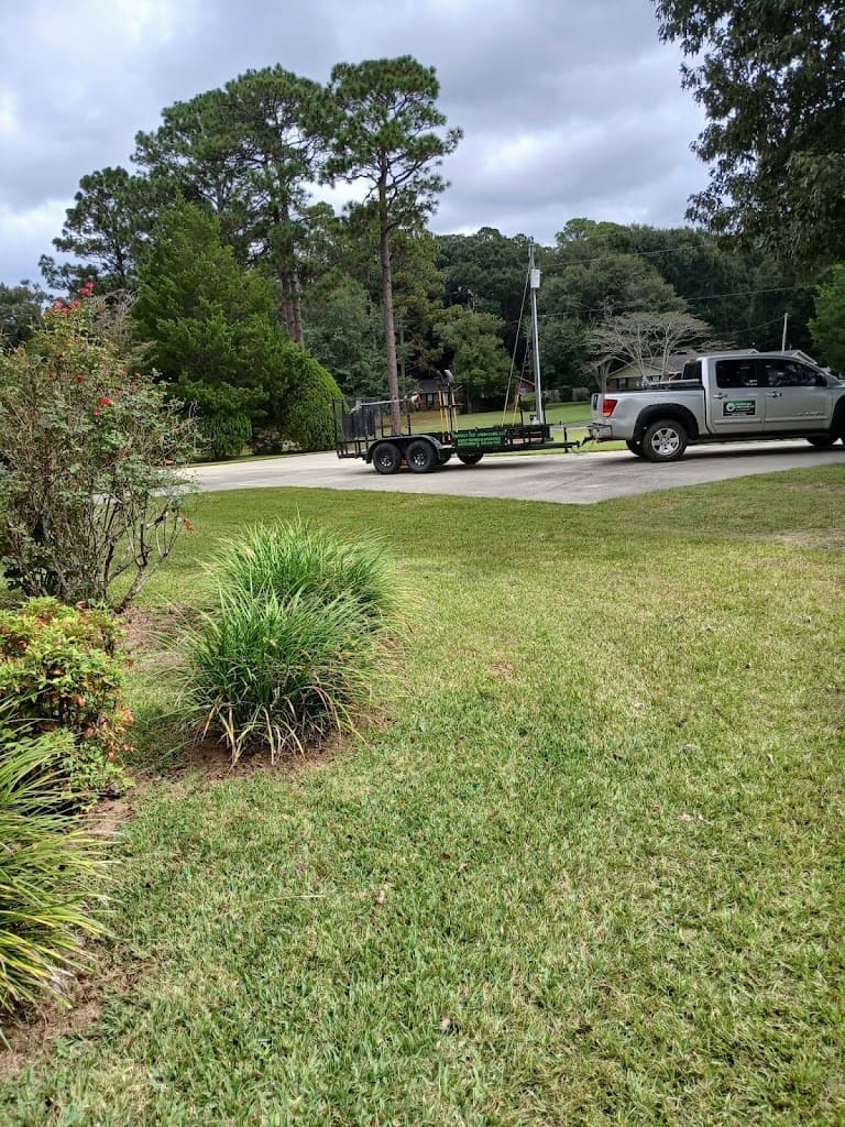 Perfect Cut Lawn Care LLC Lawn Care Service in Crestview Florida