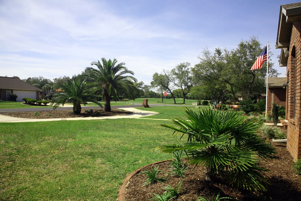 Prestige Landscapes LLC Landscaper in Navarre Florida