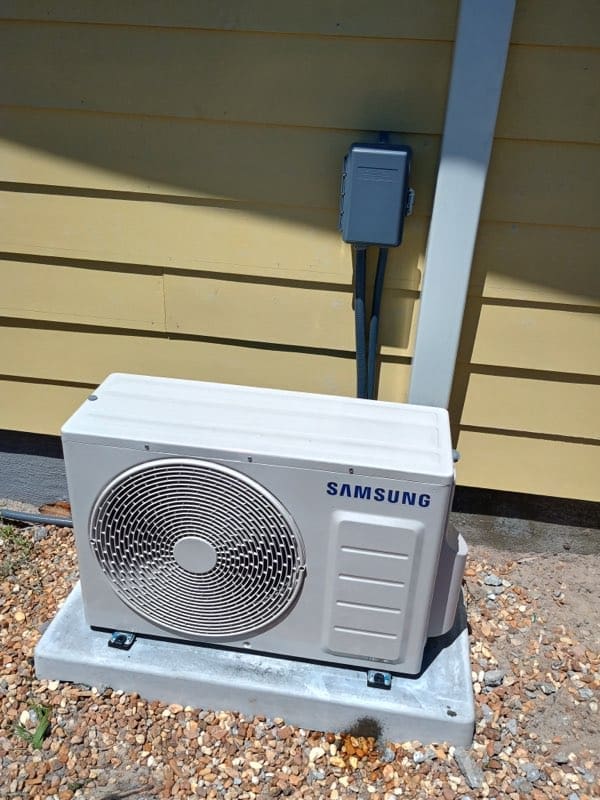 Quincys Heating Air Conditioning Inc Air Conditioning Repair Service in Panama City Beach Florida