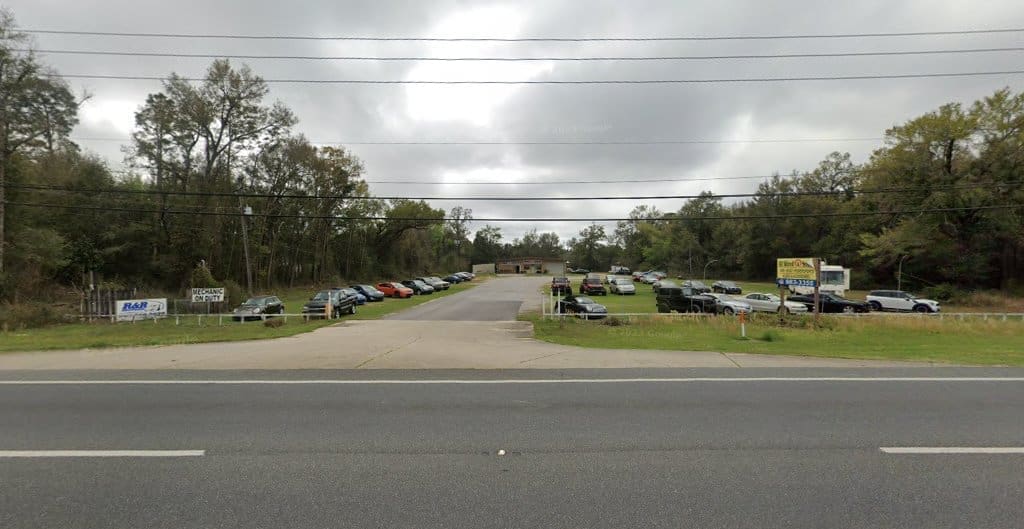 R R Motors Car Dealer in Milton Florida