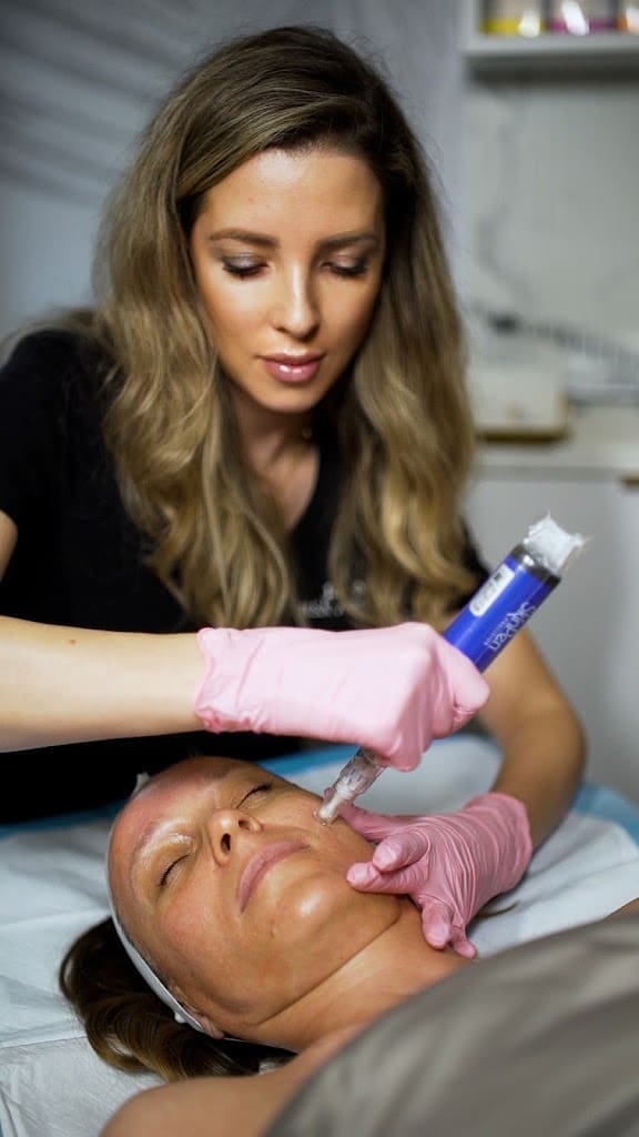 ReVi Medical Aesthetics Wellness Medical Spa in Miramar Beach Florida