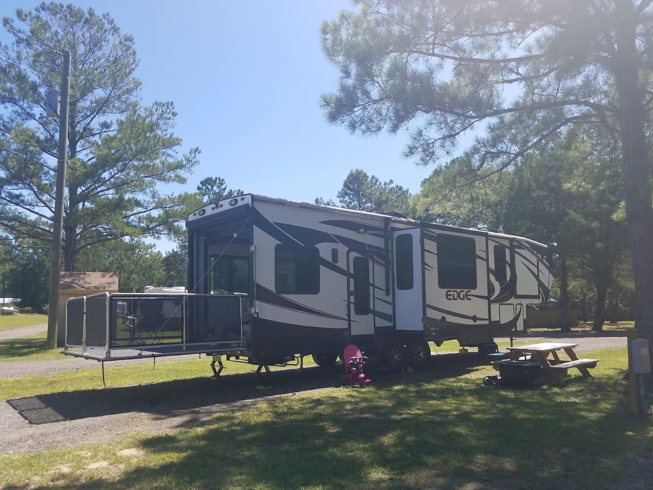 Sapphire Island Camping RV Park Rv Park in Defuniak Springs Florida