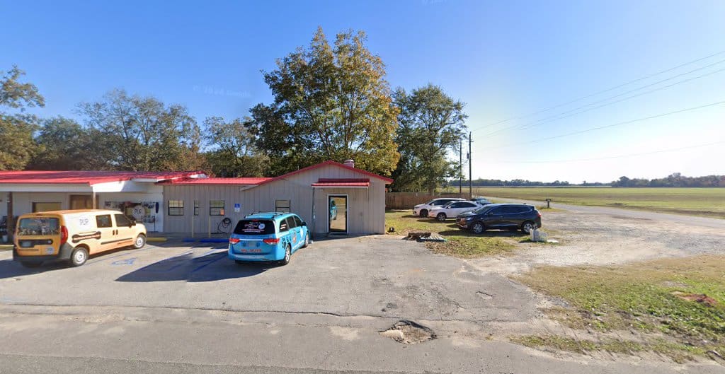 Saving with Soul Spay Neuter Clinic Veterinarian in Baker Florida