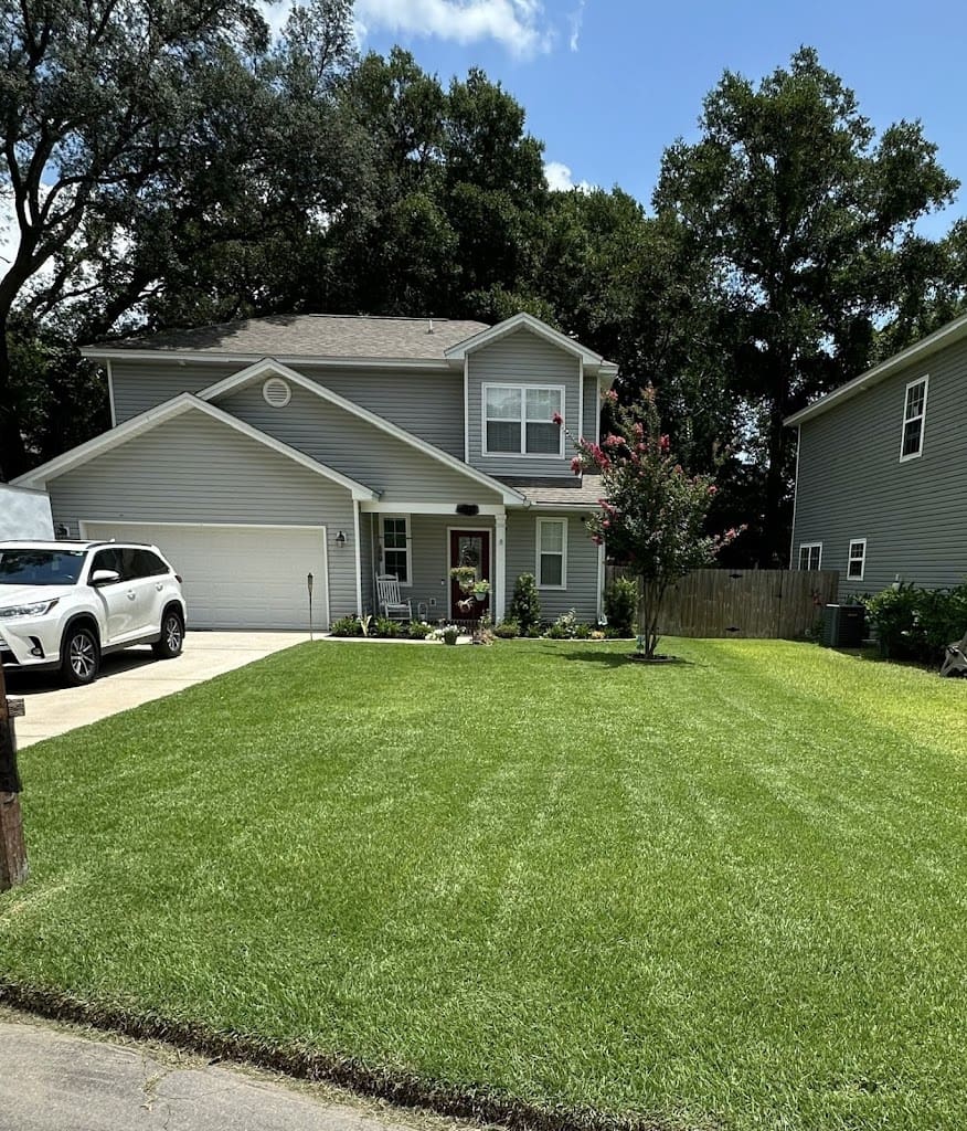 Sellers Lawn Care LLC Lawn Care Service in Niceville Florida