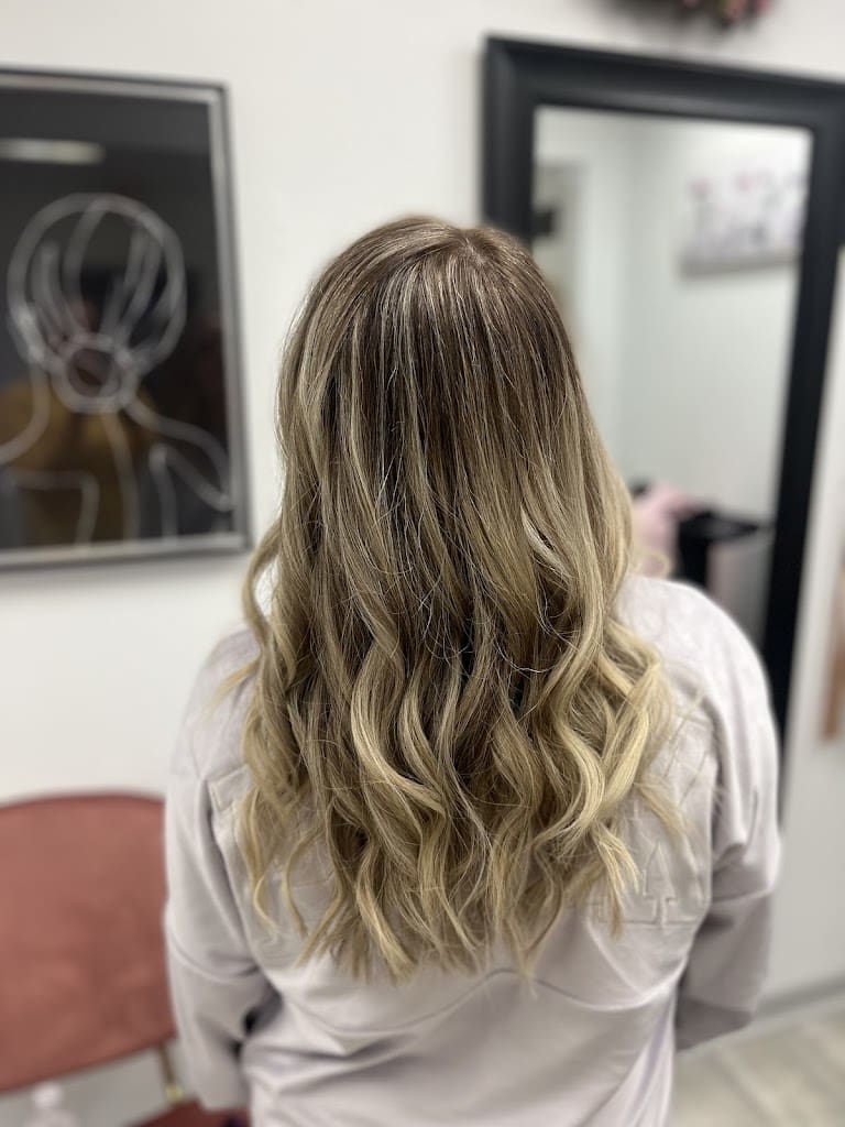 Southern Roots Hair Boutique Hair Salon in Milton Florida