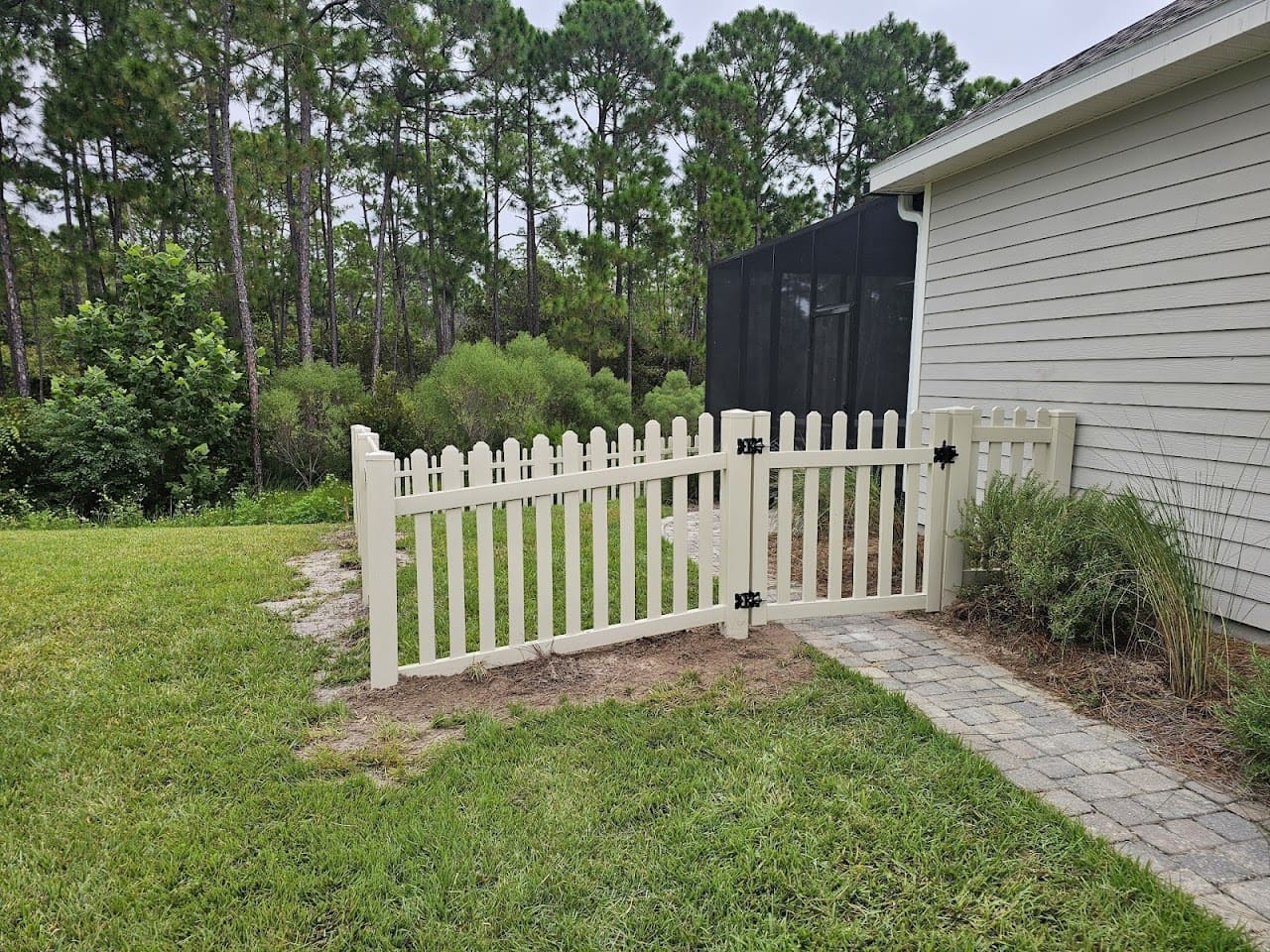 St John Fence Company Fence Contractor in Panama City Beach Florida