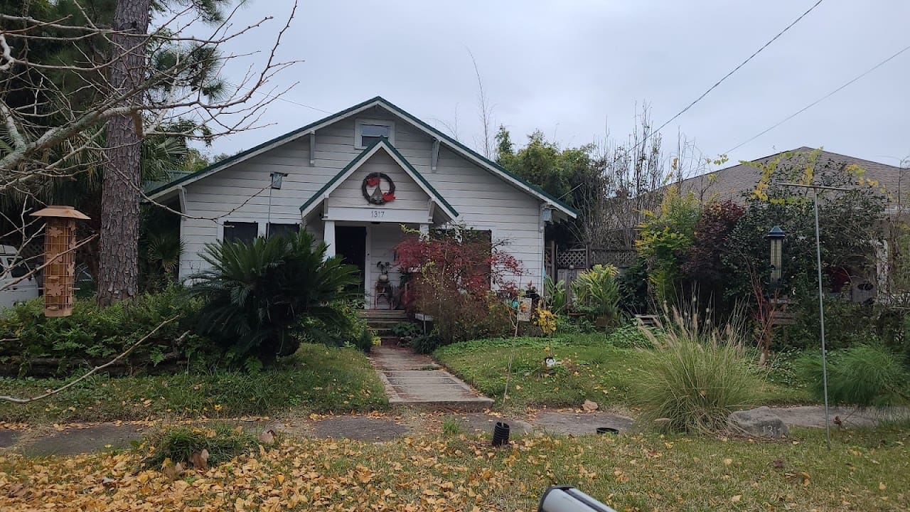 SummerdunesBees Honey Farm in Pensacola Florida