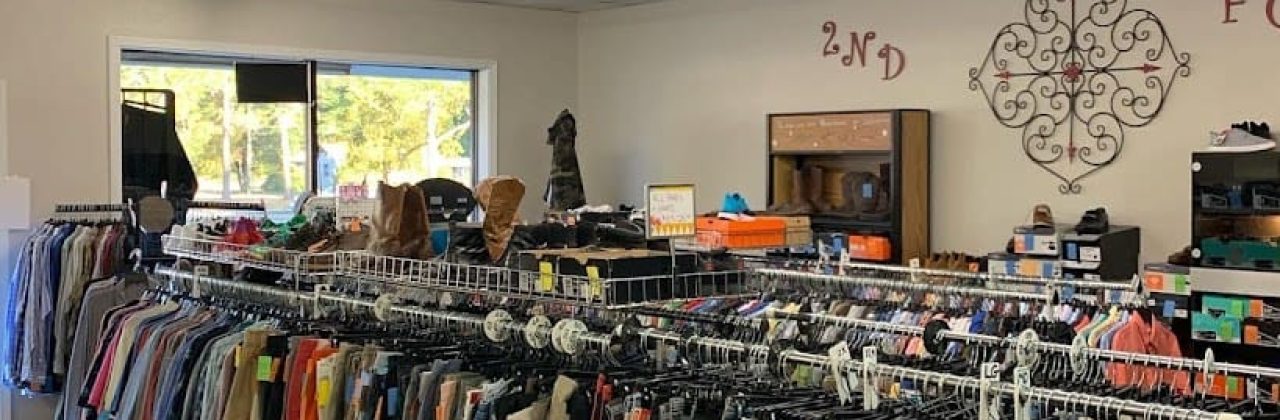 2nd Fold Vintage Market & Mens attire - Antique Store in Milton