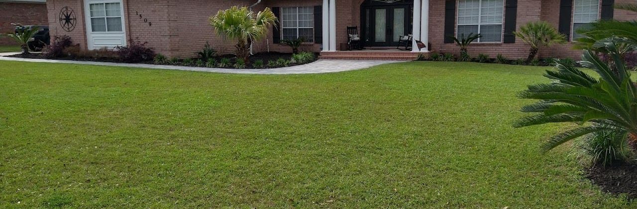 5 Pages' Lawncare LLC - Lawn Care Service in Pensacola