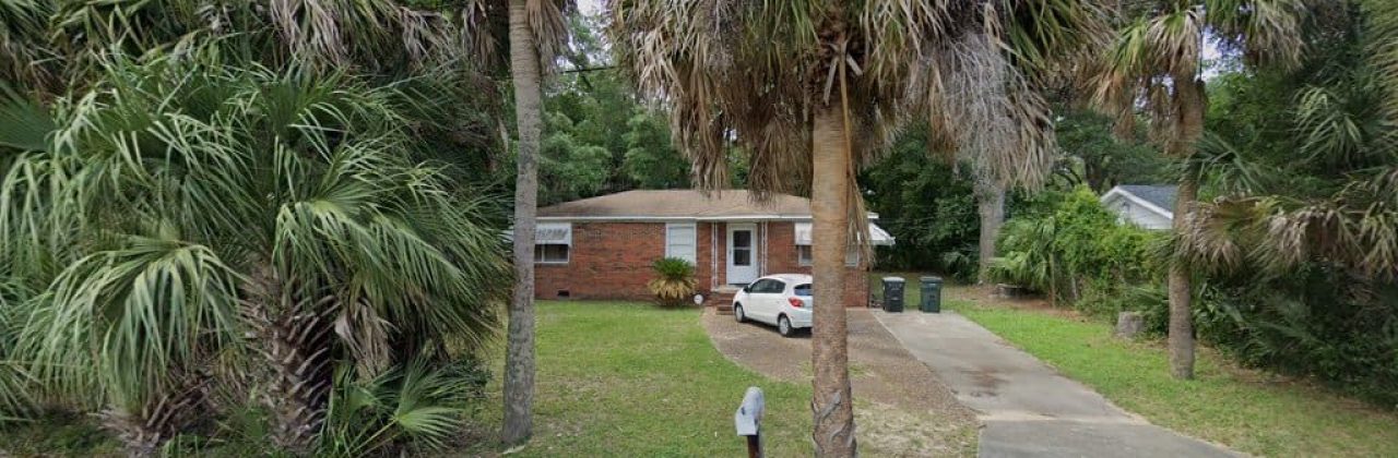 Answered Prayer Tree Services - Lawn Care Service in Pensacola