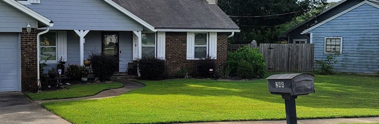 Cast Away Landscapes LLC - Landscaper in Fort Walton Beach