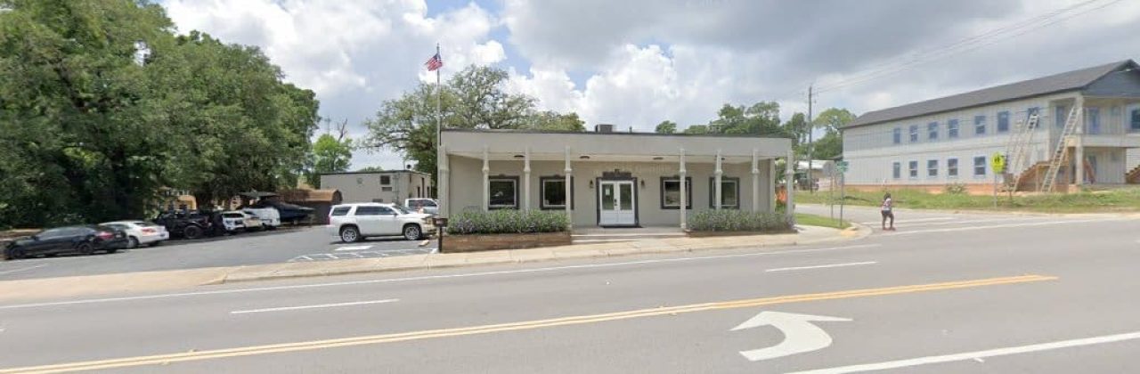 Clemmons & Clemmons Lawncare LLC - Lawn Care Service in Pensacola