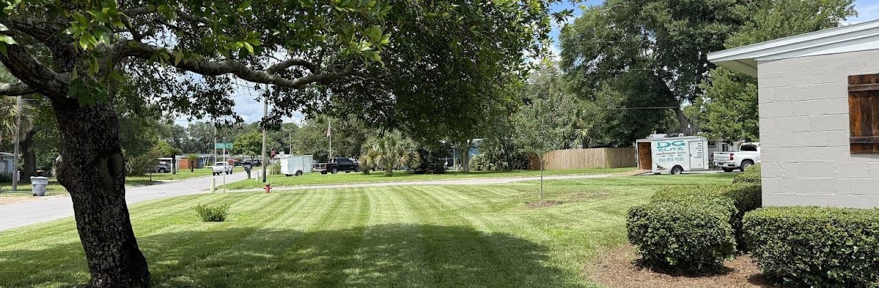 Dg Elite Lawns - Lawn Care Service in Fort Walton Beach