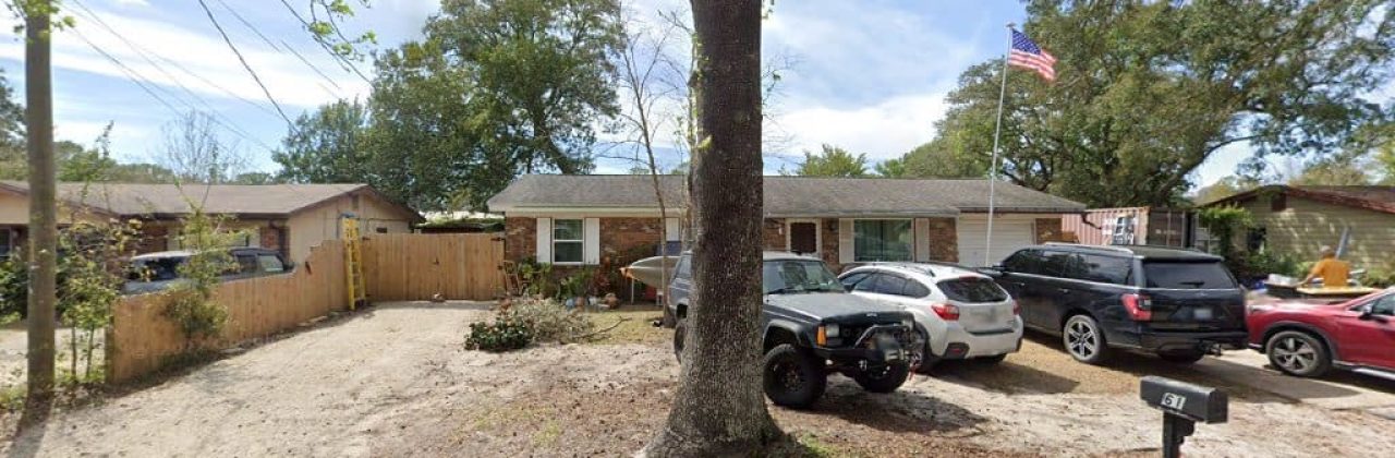 Emerald Coast Gutter Installation LLC - Contractor in Shalimar