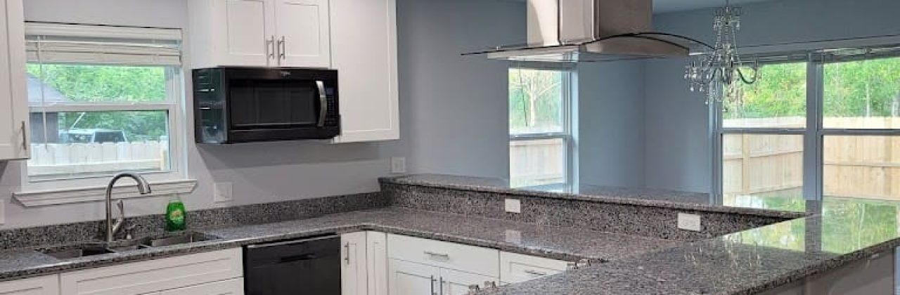 Harris & Holmes General Contractors & Construction Roofing LLC - Construction Company in Navarre