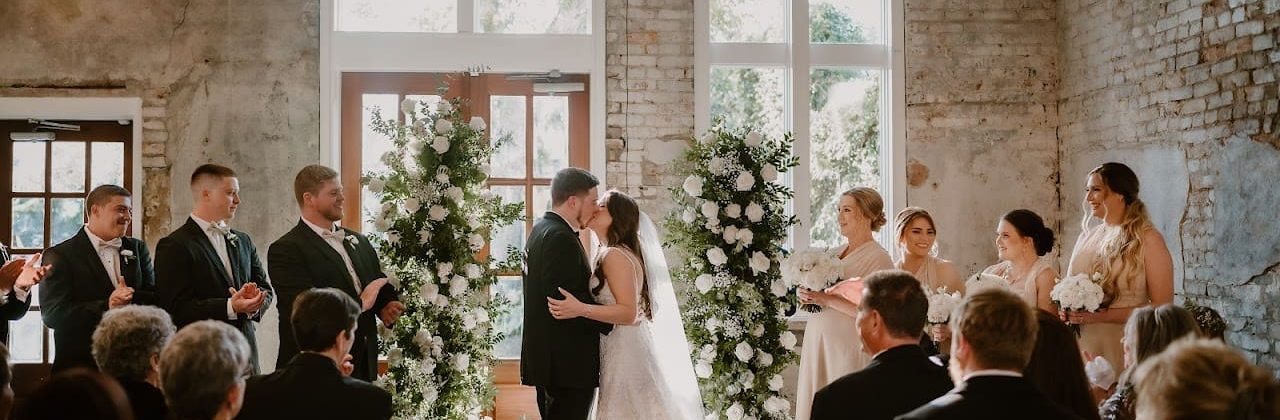 Ivy and Moss Weddings - Wedding Planner in Pensacola