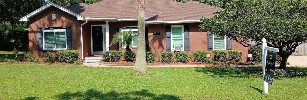 Lawnwood Enterprises LLC - Lawn Care Service in Milton